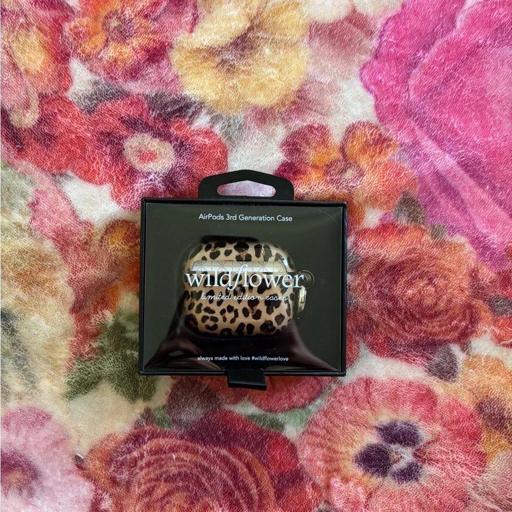 Wildflowers Leopard Print AirPods Case